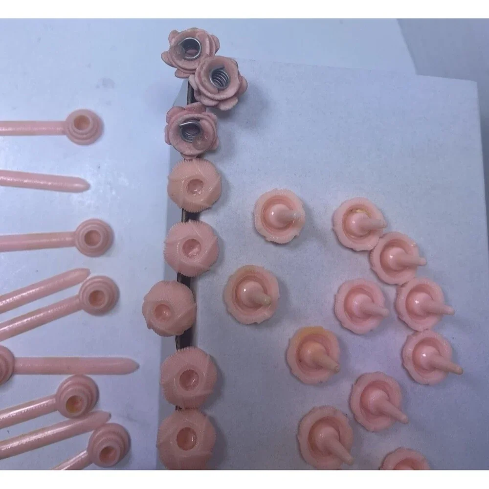 32 Vintage Birthday Cake Plastic Flower roses Holders + 26 candles in box